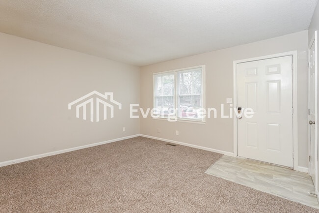 Building Photo - 904 Gordon St