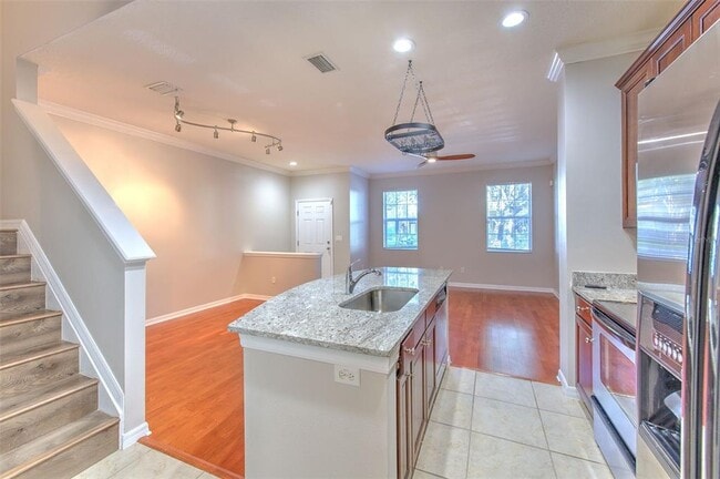 Building Photo - 7570 Tamarind Ave