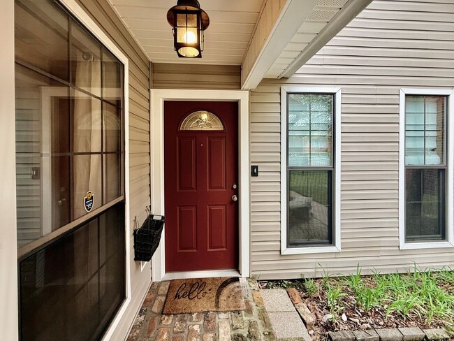 Building Photo - Spacious 3BR/2BA Home in Terre Haute – Fireplace, Garage, Fenced Yard + Lawn Care Included