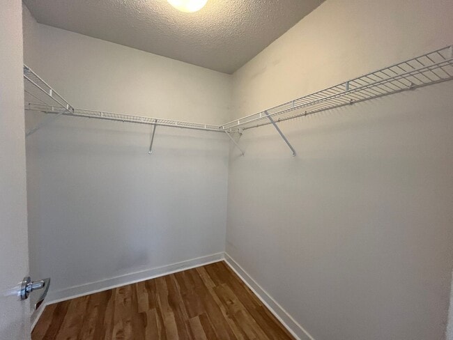 Building Photo - 1Bd/1Ba Home in Goose Hollow neighborhood ~ Secured Garage Parking and Additional Storage Unit!!!