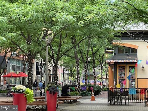 Building Photo - 1015 Veirs Mill Rd