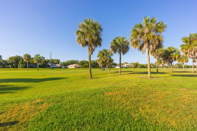 Building Photo - 501 Muirfield Ct