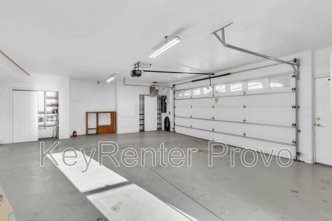 Building Photo - 1559 Oak Cliff Dr