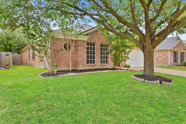 Building Photo - 3619 Slocom Dr