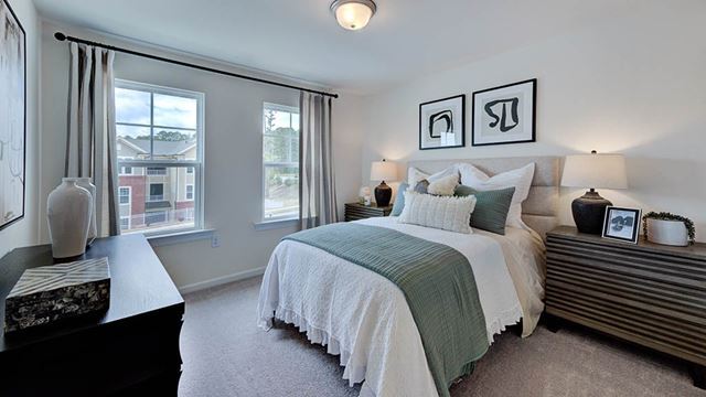 Building Photo - 2474 Hutch Ln