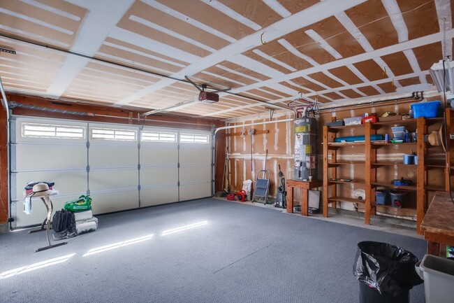 Building Photo - 543 Edna Way