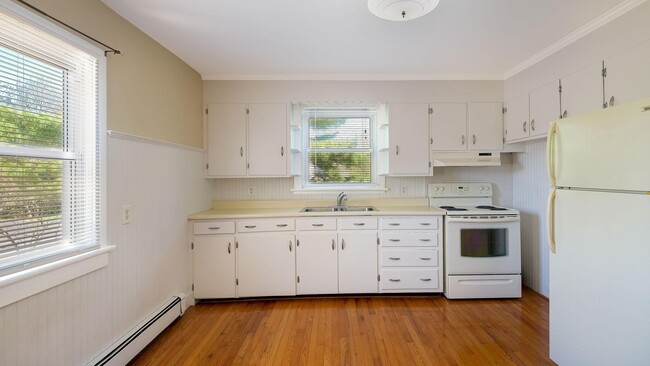 Building Photo - 3617 Ferry Rd