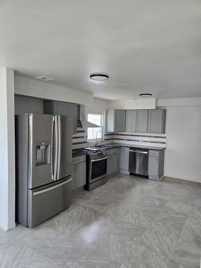 Building Photo - Charming 3-Bedroom Home in Quiet Cul-de-Sac – Great Bethlehem Location!