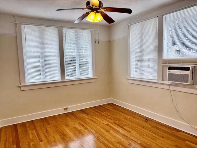 Building Photo - 7726 S Claiborne Ave