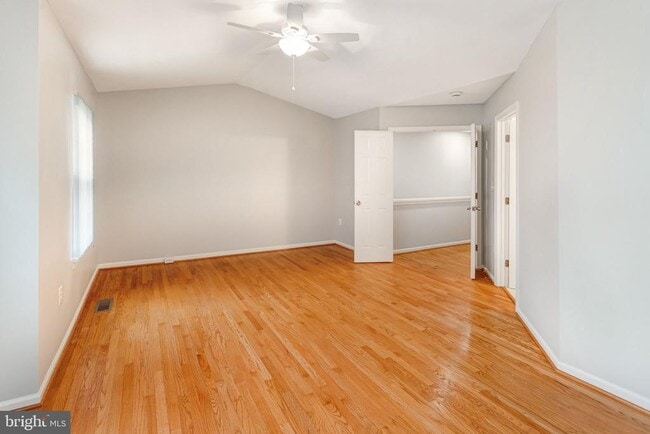 Building Photo - 8315 Sanderling Way