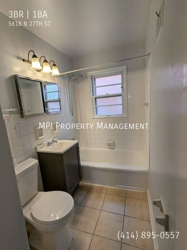 Building Photo - 5618 N 27th St