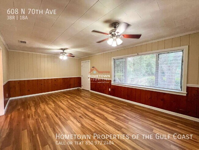 Building Photo - 608 N 70th Ave