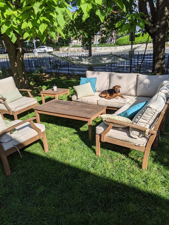 Building Photo - 205 15th St NE