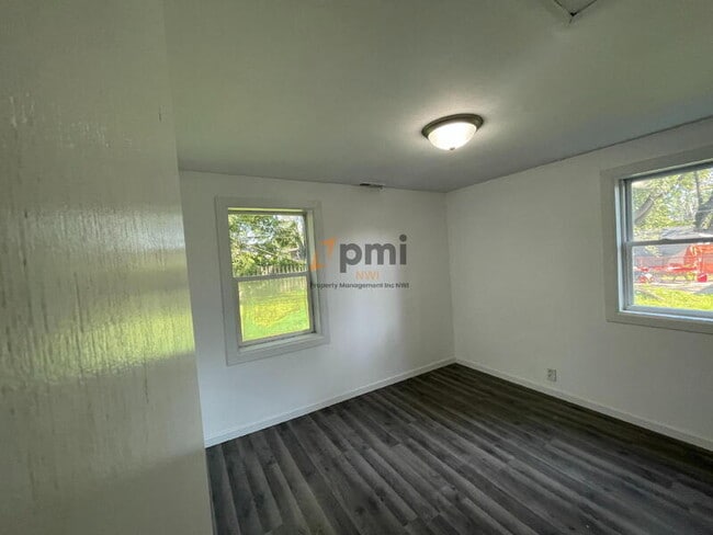 Building Photo - 6523 Missouri Ave