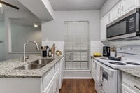 Building Photo - 3140 Devonshire Dr