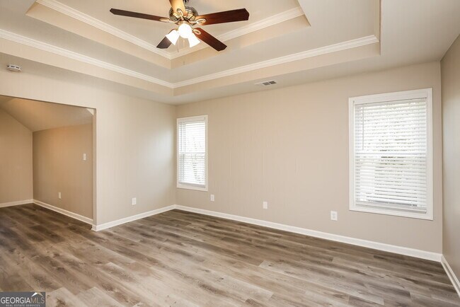 Building Photo - 655 Suwanee Lakes Cir NW