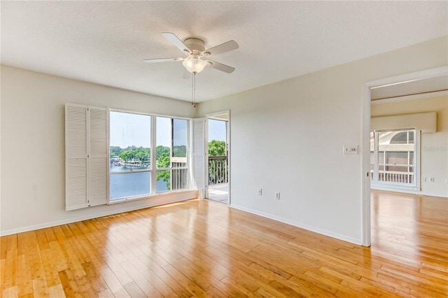 Building Photo - 204 Quayside Cir