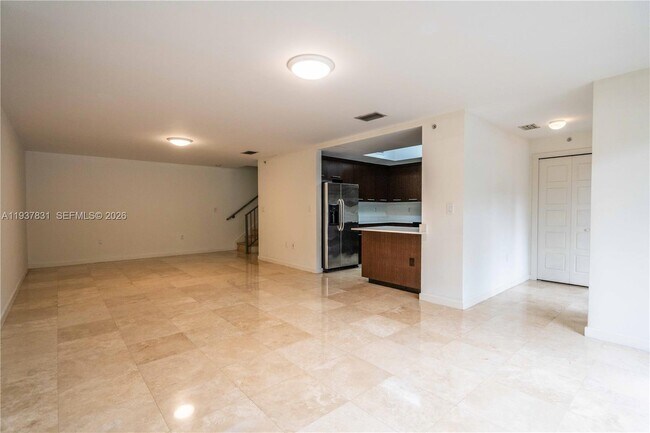 Building Photo - 300 Majorca Ave