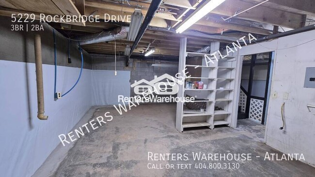 Building Photo - 5229 Rockbridge Dr