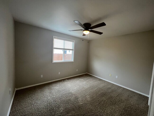 Building Photo - 4 Bedroom 2 Bath Home in Northwest Boise available soon!