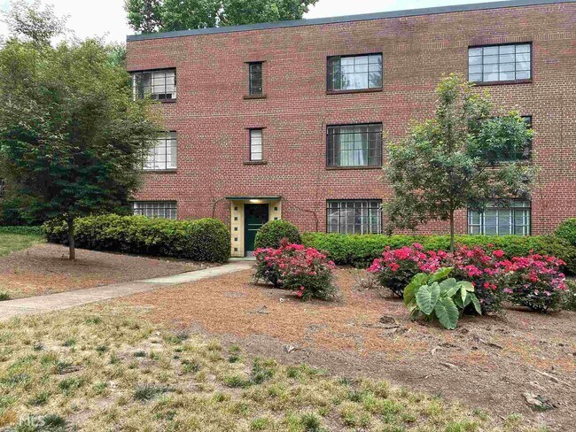 Primary Photo - 1395 Normandy Dr NE