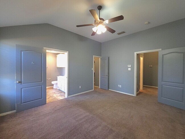 Building Photo - 3323 Mugsy Dr