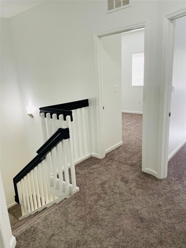 Building Photo - 3202 Ter