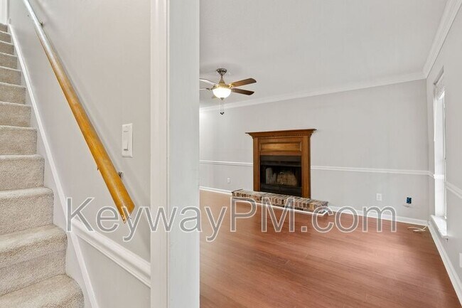 Building Photo - 511 Adams Mill Ln