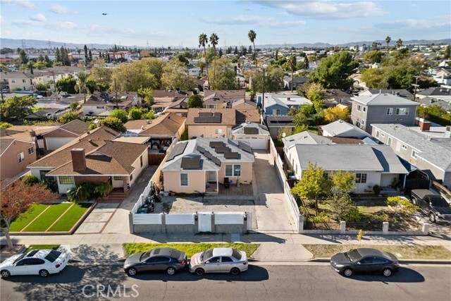 Building Photo - 7239 Kraft Ave