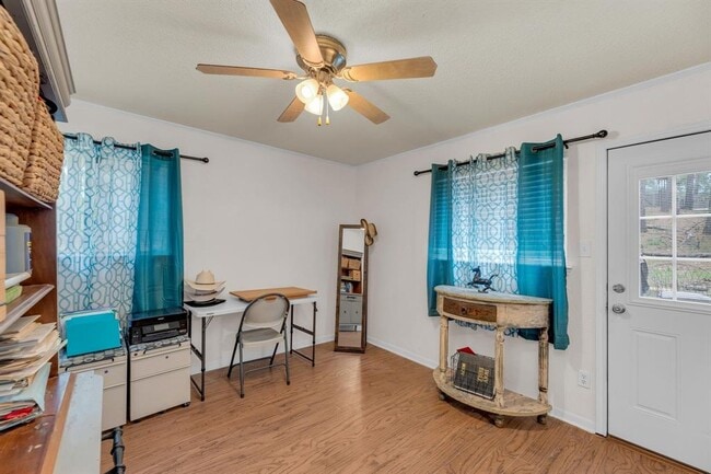 Building Photo - 928 Moccasin Trail