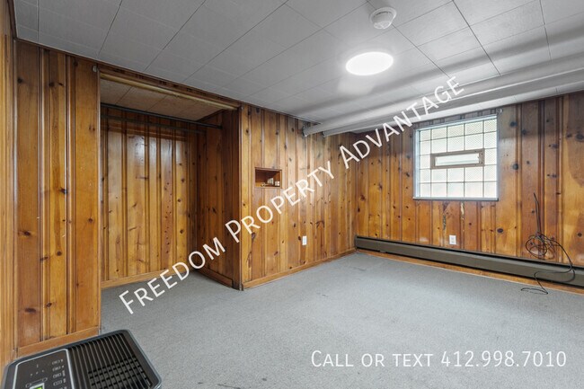 Building Photo - 122 Secane Ave