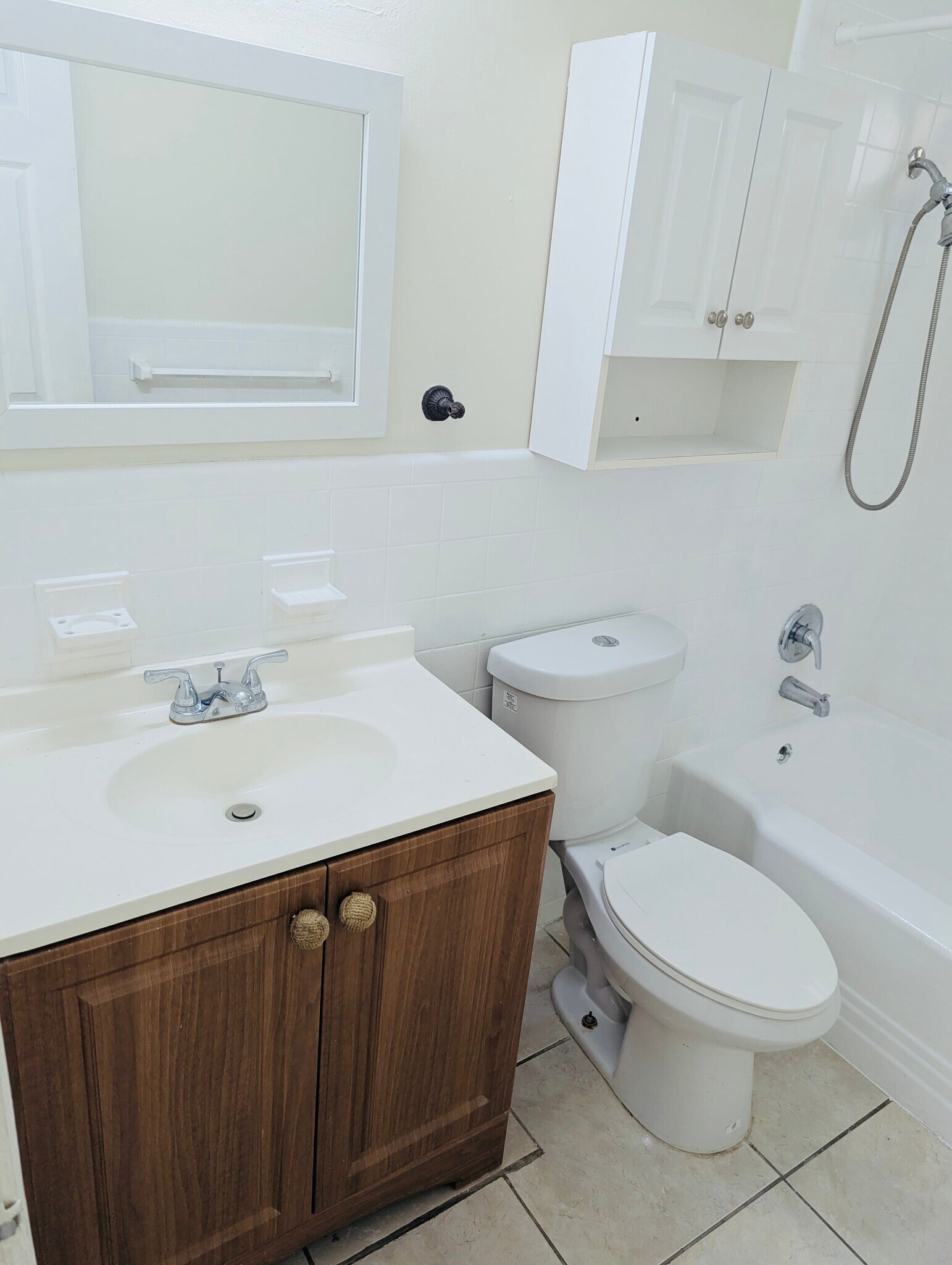 Building Photo - 305 3rd St