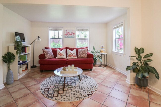 Primary Photo - 808 Flamingo Dr