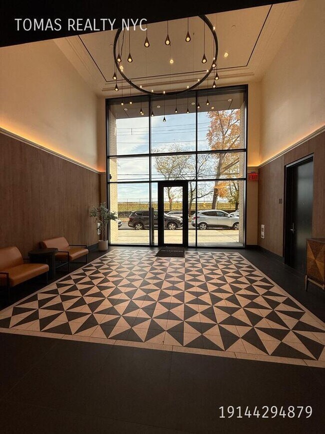 Building Photo - 3103 Sedgwick Ave