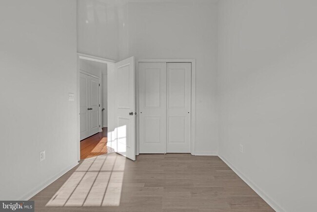 Building Photo - 22550 Cambridgeport Square