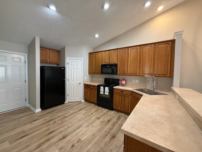 Building Photo - 12148 Black Hills Dr