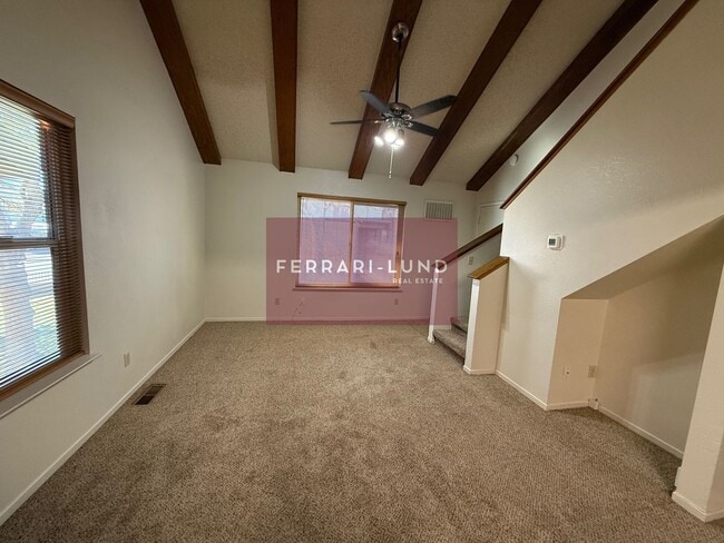 Building Photo - ?? Loft Style Townhome in Reno - Kay DeAlba Property!! ??