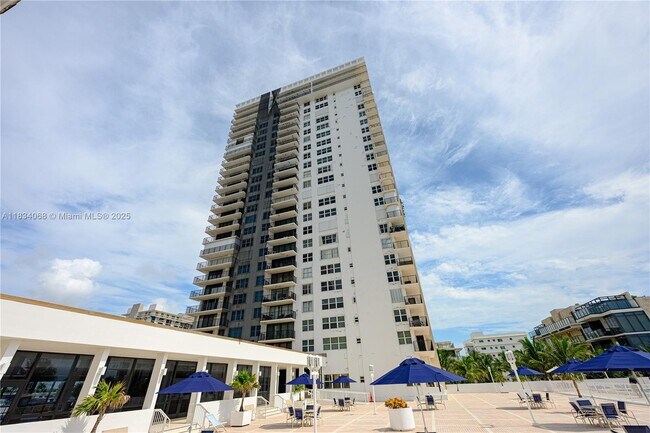 Building Photo - 2201 S Ocean Dr