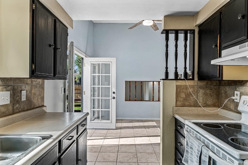 Building Photo - 1035 Diablo St