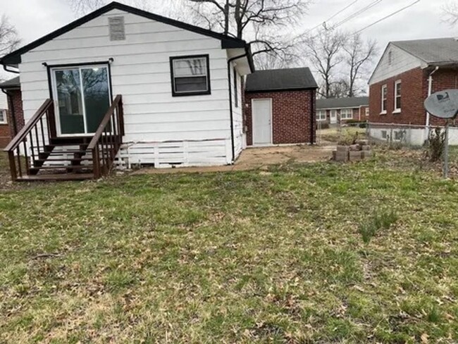 Building Photo - Cozy 3-Bedroom Home – $1,550/mo – Move-In ...