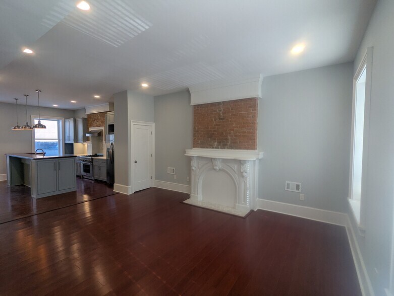 Living Room - 35 Clinton Ave