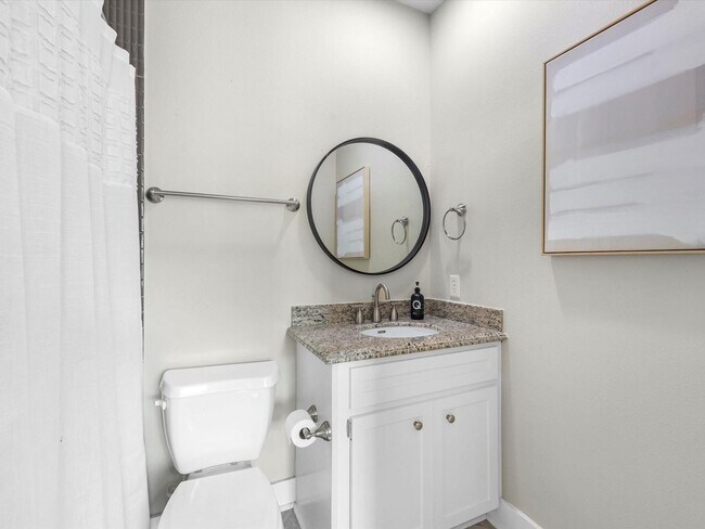 Building Photo - 3421 Gillespie St