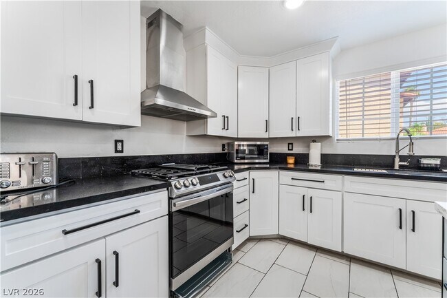 Building Photo - 9005 Feather River Ct