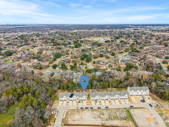 Building Photo - 6329 Mason Ct