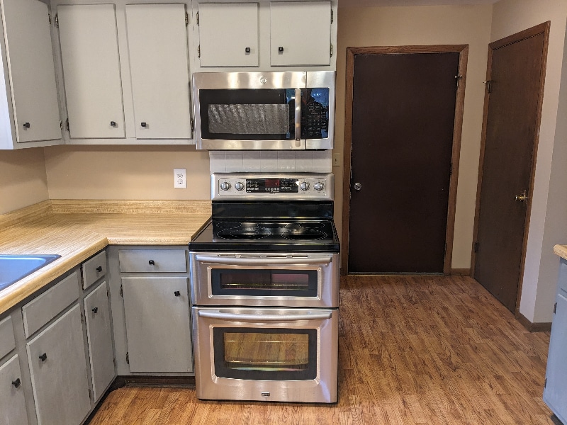 Building Photo - 9815 Wintergreen Dr