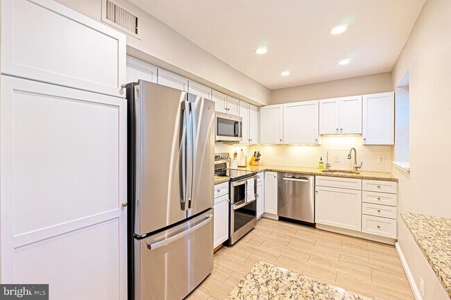 Building Photo - 3400 39th St NW