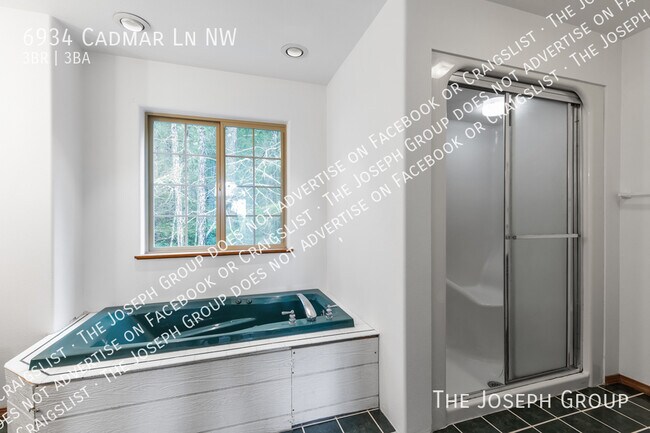 Building Photo - 6934 Cadmar Ln NW