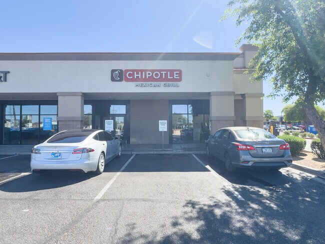 Building Photo - 2Bed/1.5Bath Townhome at Glendale/43rd Ave! Move-In Ready on 05/07/2026!