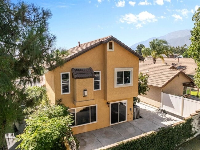 Building Photo - 6979 Walker Ct