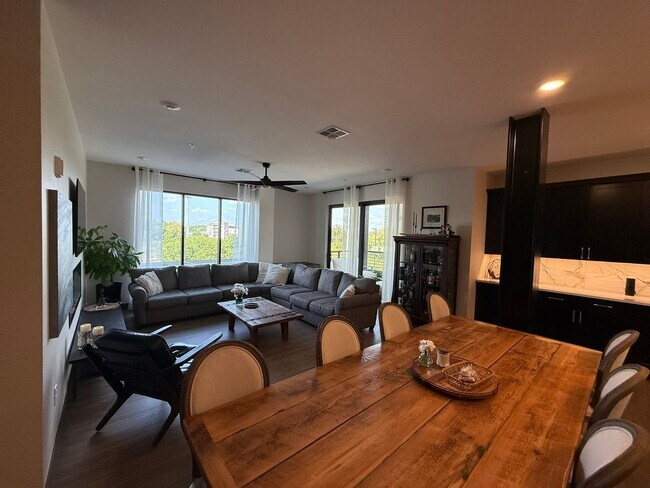 Building Photo - 100 Quartz Knl